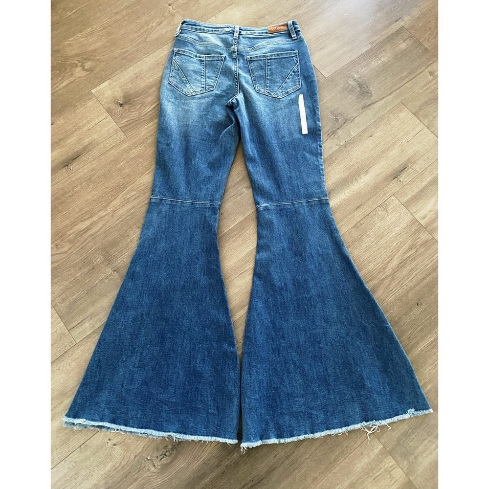 BOOT BARN Shyanne Ripped Flare Jeans - Picture 5 of 7